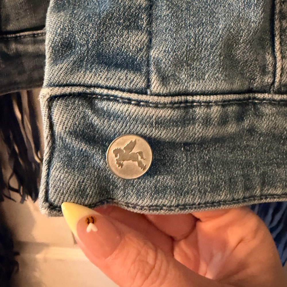 Idyllwind Blue Denim Stars and Fringe Jean Jacket - Picture 12 of 14